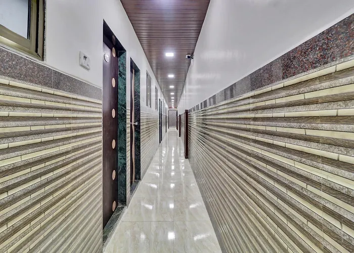 Hotel O Mumbai Residency